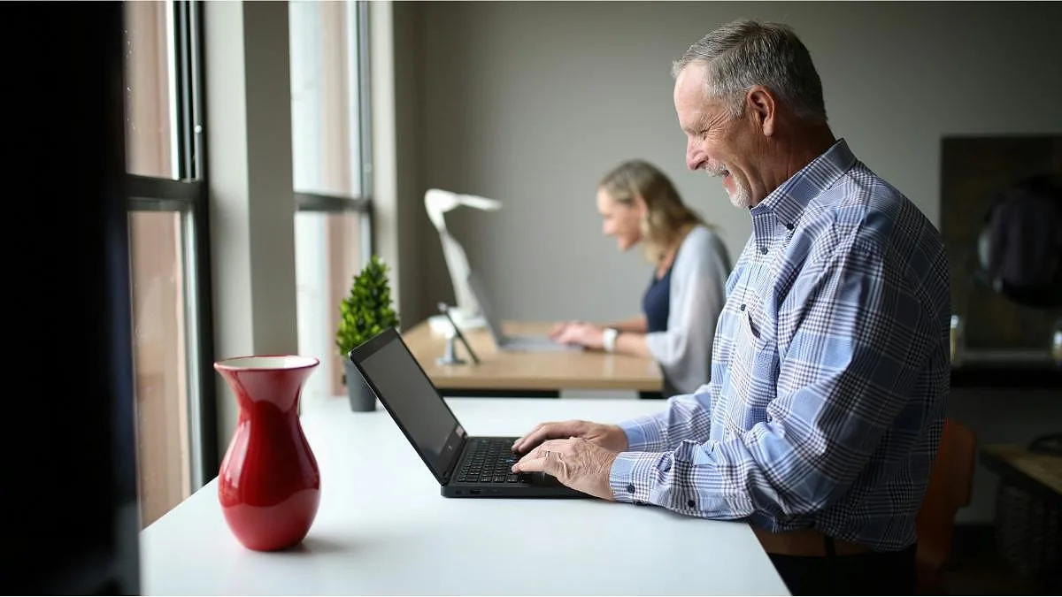 Um em cada quatro trabalhadores tem mais de 20 anos de casa. O que diz isto sobre Portugal?