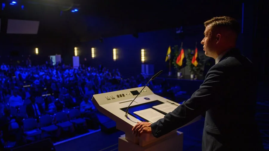 Generation Deutschland: AfD-Jugend feiert Siegmund - Uneinigkeit beim Thema Euro