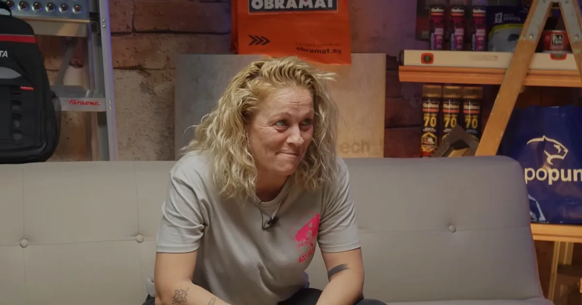 Cristina Moya, alicatadora y soldadora con 20 años de experiencia: “Las primeras palabras del jefe de obra fueron ‘Tú deberías estar en tu casa fregando los platos’”
