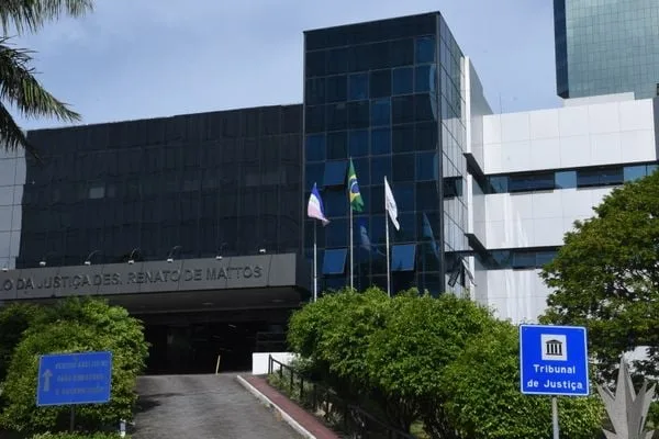 Justiça condena banco a cancelar dívida de vítima de golpe no ES