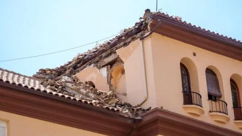 Seis terremotos en una hora sacuden Granada y provocan tres heridos