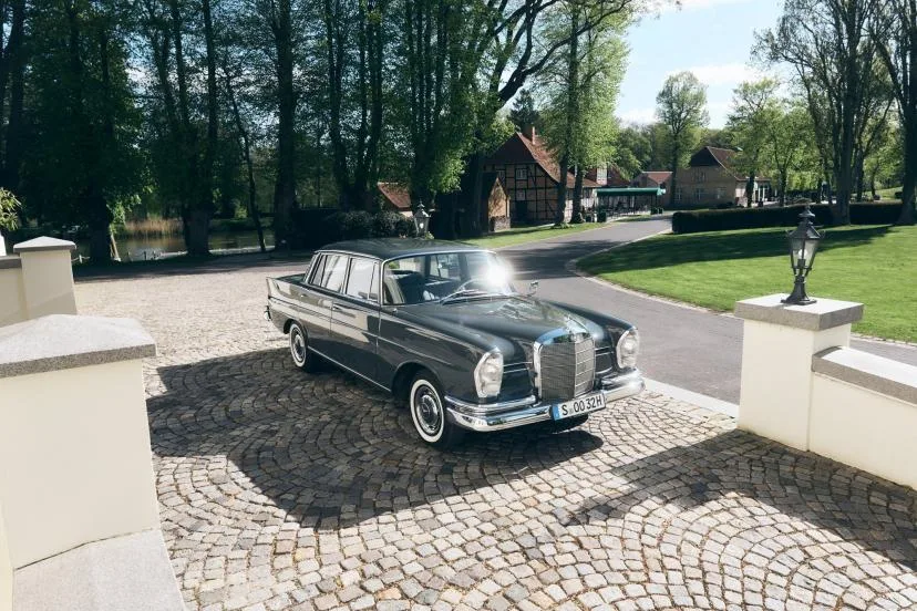 En 140 ans, Mercedes aura marqué l'histoire de l'automobile, entre rêve et innovation technologique