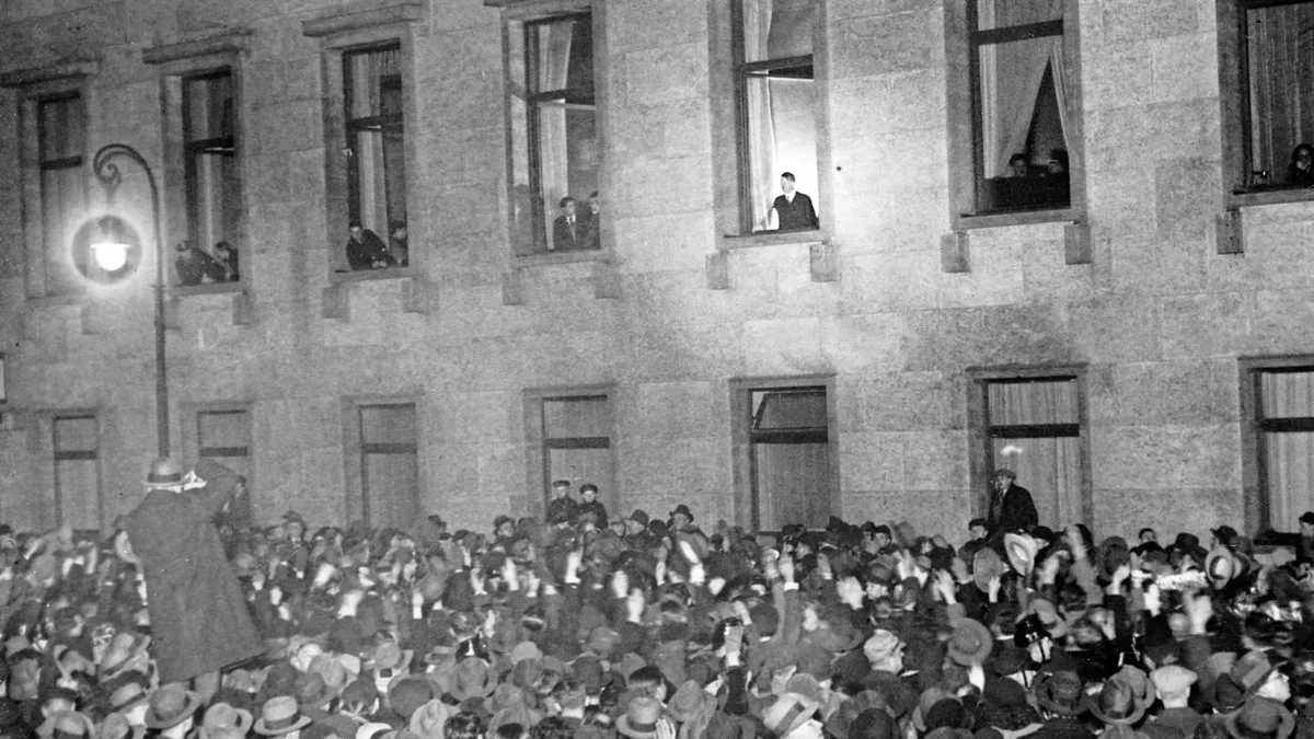 Hitlers Aufstieg: »Ich gehe heim. Erbreche.«