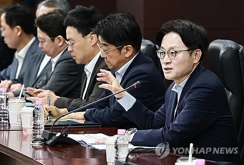 중동 원유 의존도 70%→50% 이하로…비축 2천만배럴 확충(종합)