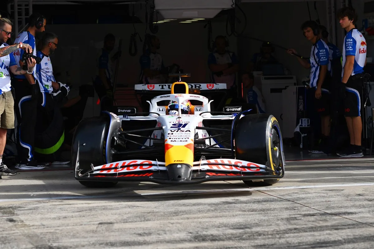 F1: Red Bull, Audi e McLaren completam testes da Pirelli e Racing Bulls avalia piloto