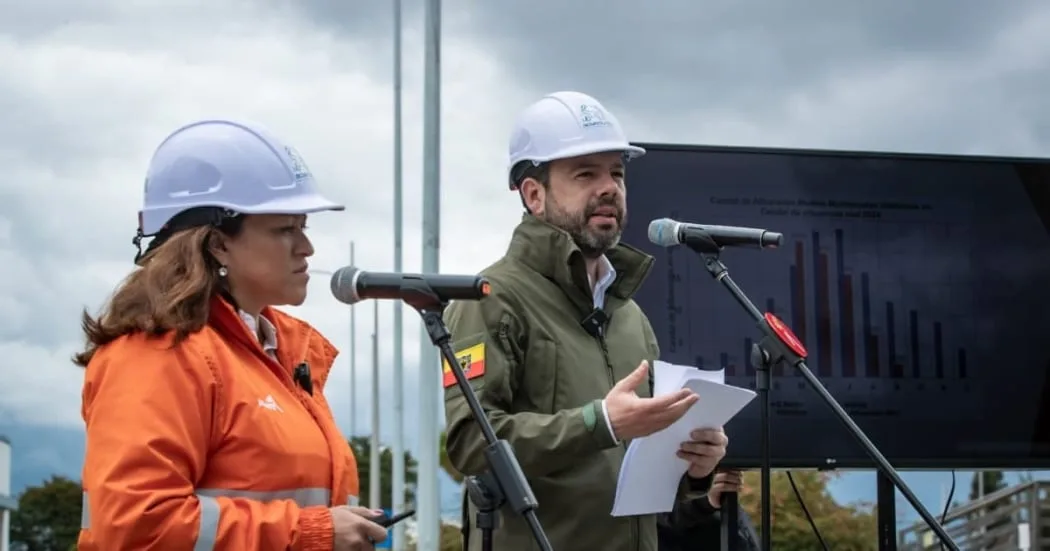 Distrito aseguró que “Bogotá no tendrá un nuevo racionamiento de agua” durante la sequía: “Al perro no lo capan dos veces”