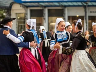 « Les Bretons, c’est comme les cochons » : qui a prononcé ces quatre phrases venimeuses sur la Bretagne ?
