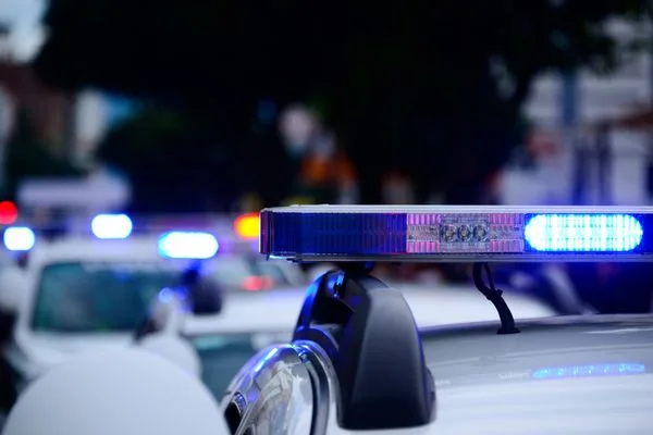 Casal e filho são encontrados mortos dentro de apartamento em Curitiba