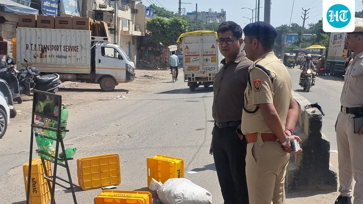 Cop stabbed, robbed of mobile and wallet by 4 masked men in Ambala, probe on