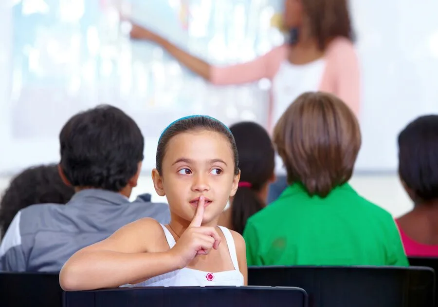 Batota com IA: como a Dinamarca está a apertar regras nas escolas