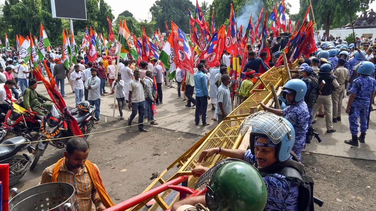 INDIA bloc leaders submit memorandum to Bihar Governor, demand CEC removal and re-election in State