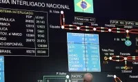 Fazenda prorroga subvenção à gasolina até 9 de setembro, quando caduca MP