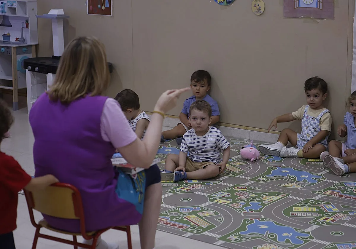 Infantil abre el curso escolar 2026-2027 en Córdoba: «Ha llorado un poco, pero al momento se ha puesto a jugar»