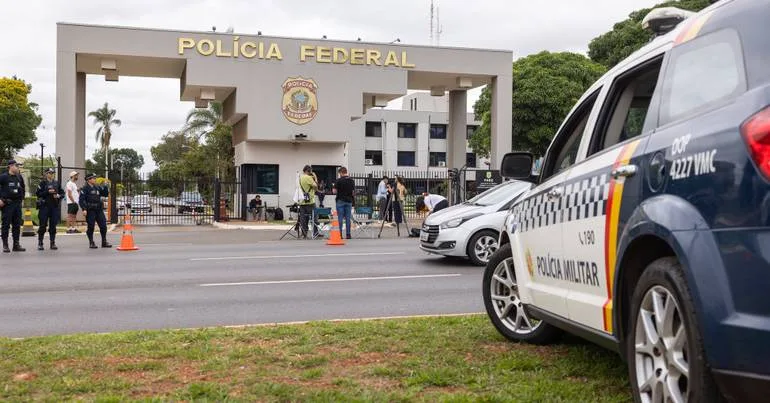 Polícia Federal apanha rede de tráfico sexual para França