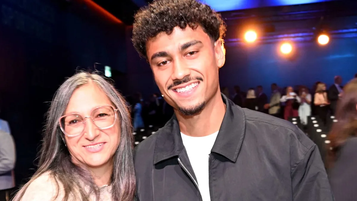 Sie hat Tränen in den Augen - Emotionaler Dank von Bayern-Star an eigene Mama