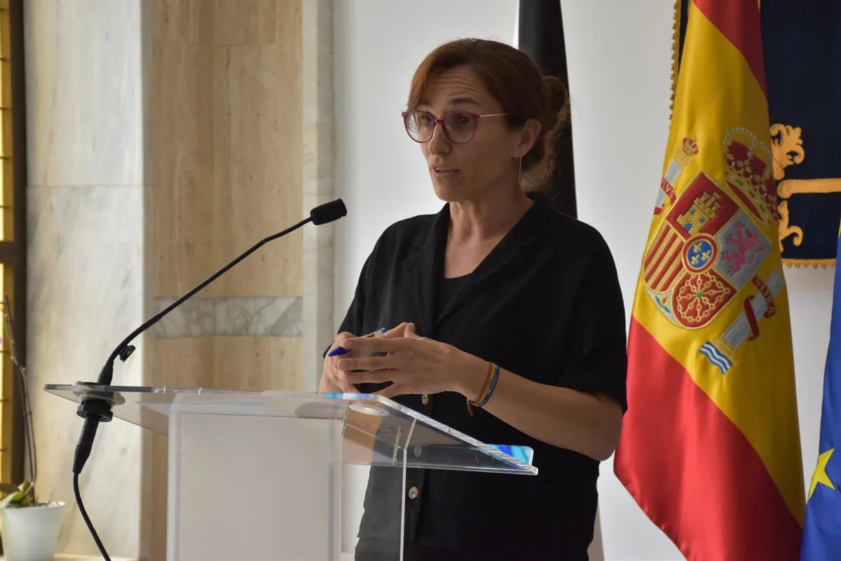 Mónica García defiende la presencia del Gobierno en Ceuta y pide "investigar" la responsabilidad de Marruecos