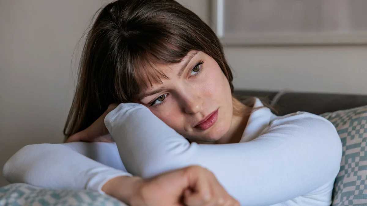 Los expertos advierten: la depresión no siempre se manifiesta con tristeza y estas son las señales que pueden pasar desapercibidas
