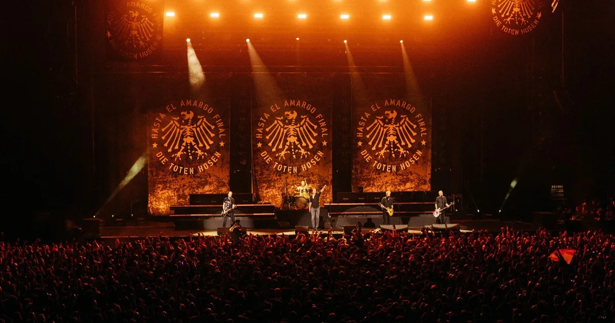 La despedida de Die Toten Hosen de la Argentina: la banda de punk rock alemana jugó de local, y con emoción, en el Movistar Arena