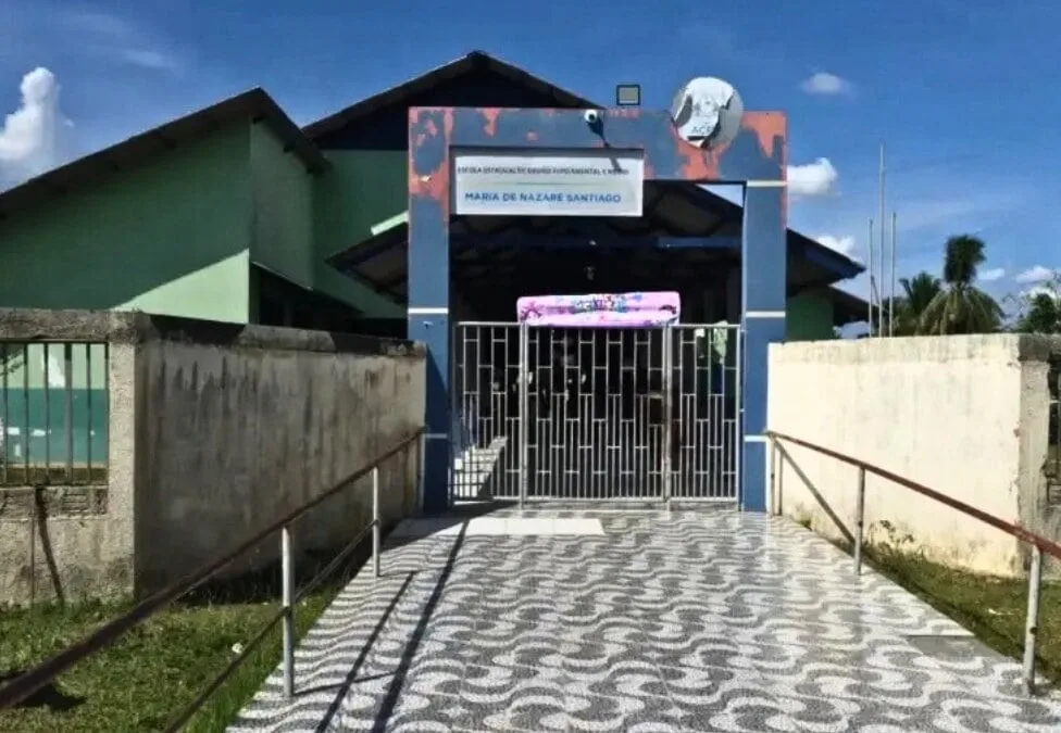 Secretaria de Educação nega carne de baixa qualidade em escola do AC e contesta imagens