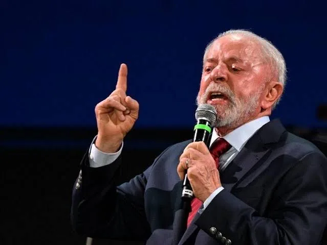 Candidatos do PL lideram gastos com anúncios contra Lula nas redes