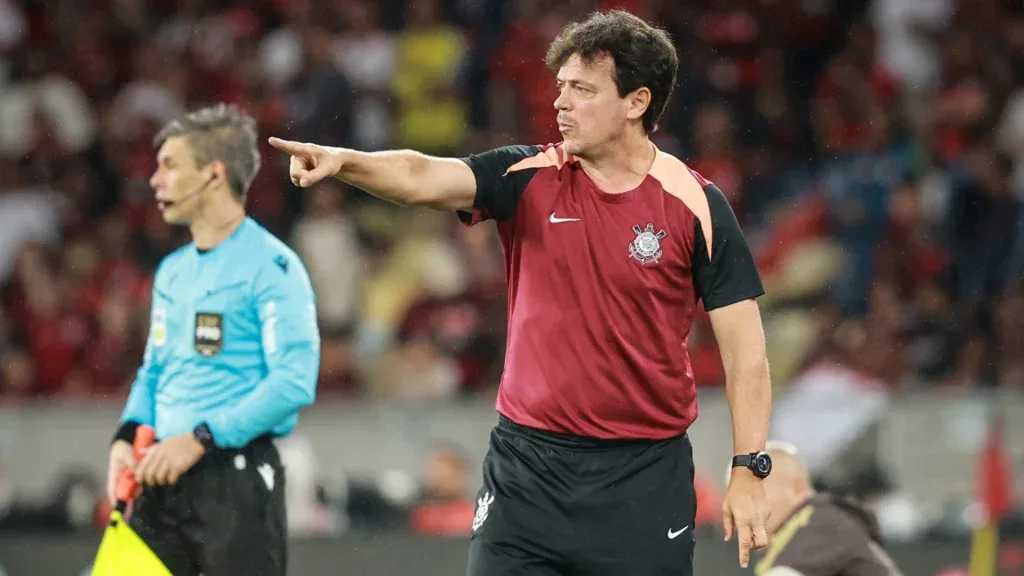 Diniz tem futuro decidido e faz uma análise da carreira no Corinthians