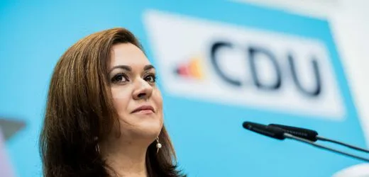 Hitze in Deutschland: CDU-Generalsekretärin lehnt Grundgesetzänderung ab