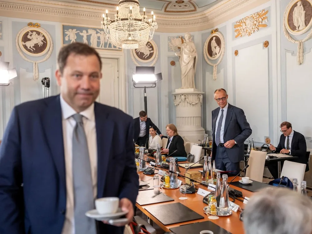 Kabinettsklausur: Wie Merz und Klingbeil ihr Heil im „Deutschland von morgen“ suchen