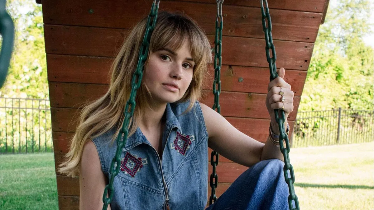 Debby Ryan reveló que sufrió una grave lesión cerebral que la dejó fuera de actividad durante seis meses