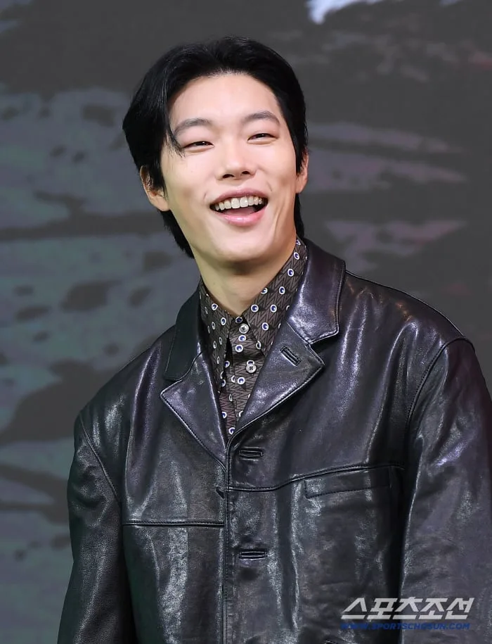 [포토] 들쥐 류준열, 1인 2역 열연