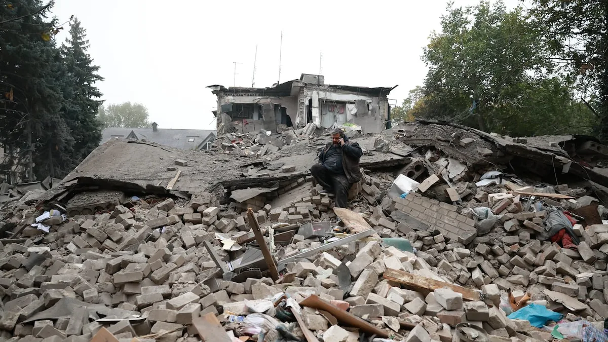 15 killed in Russian strikes on Ukraine after Trump-Putin diesel deal