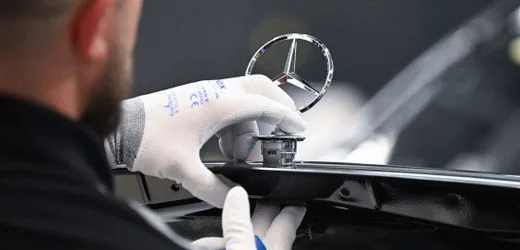 Mercedes will offenbar 800 Millionen Euro an Arbeitskosten sparen