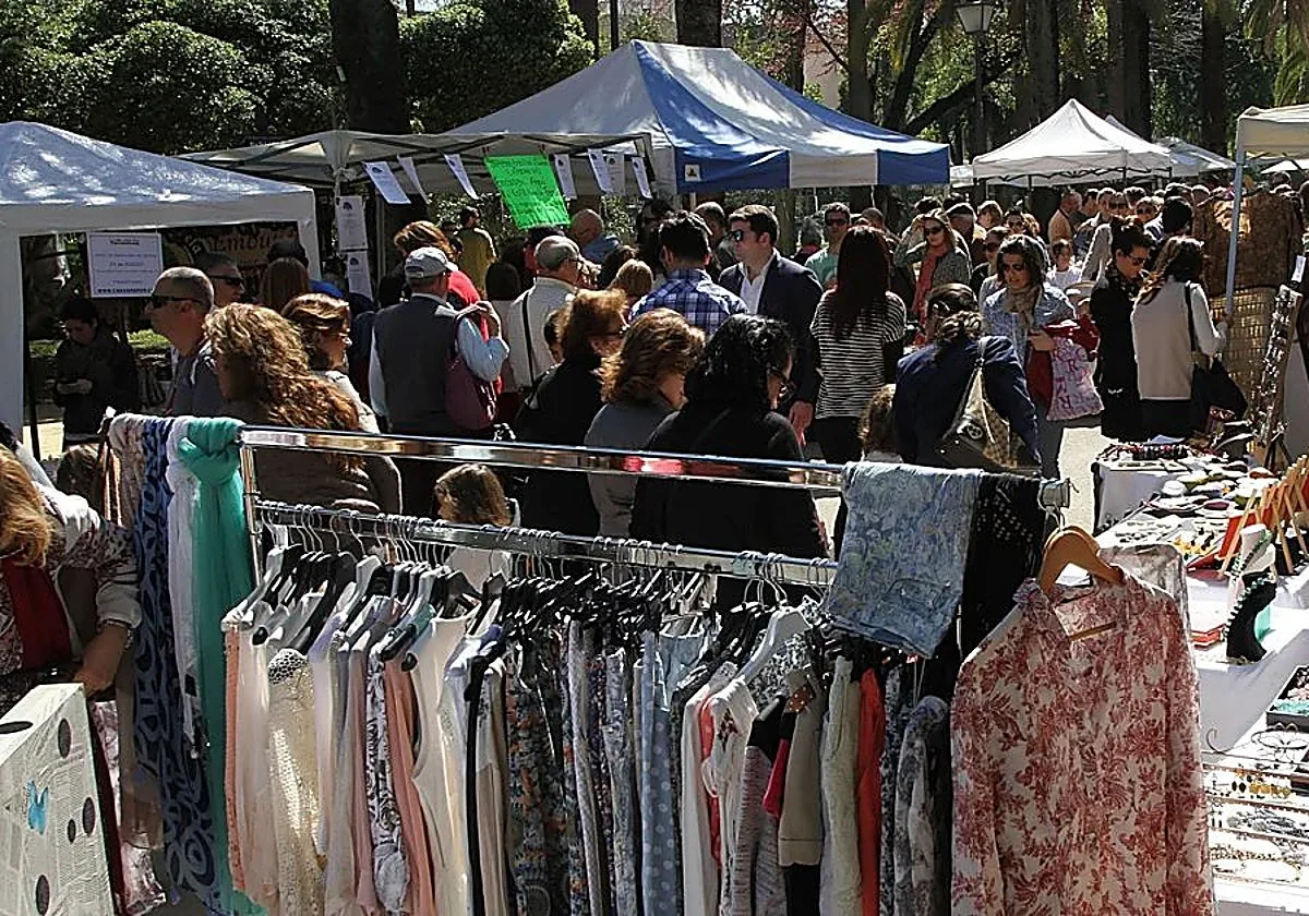 La alternativa a los centros comerciales que arrasa en Sevilla: vuelve el Zoco de María Luisa