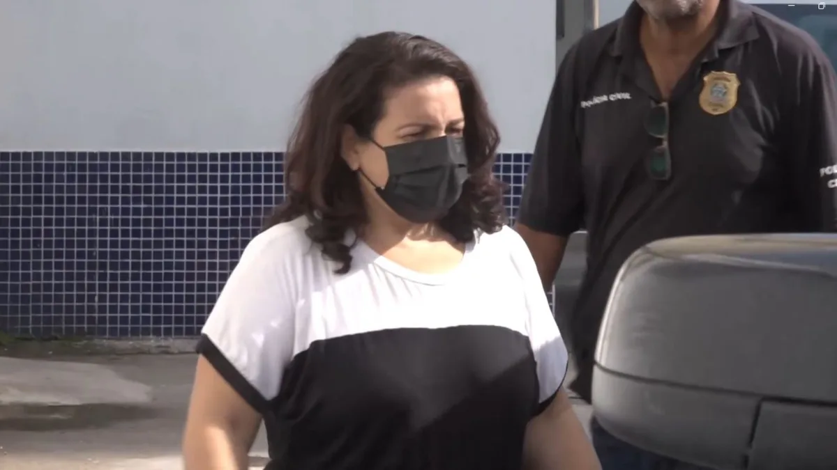 Filha é presa por manter mãe de 86 anos em cárcere e desviar aposentadoria em Cariacica