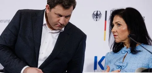 Lars Klingbeil versus Katherina Reiche: Streit wegen »Opposition in Regierung«