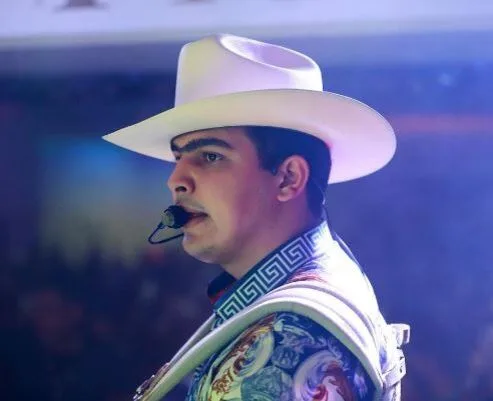 Quién es Panter Bélico, el cantante amenazado por el CJNG que cantó a “El Mencho”, “El Chapo” y “El Mayo” en un evento oficial en Chiapas