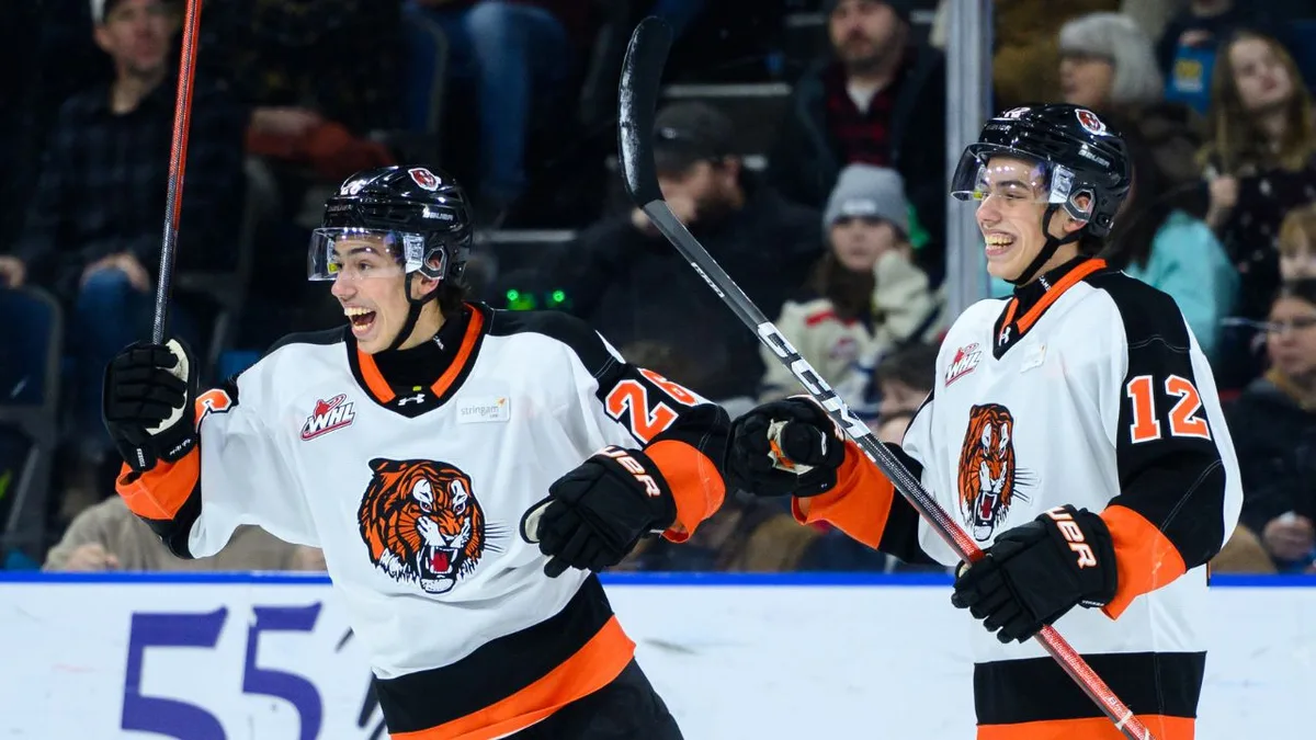 Three Ruck brothers, mom score big in WHL pre-season game