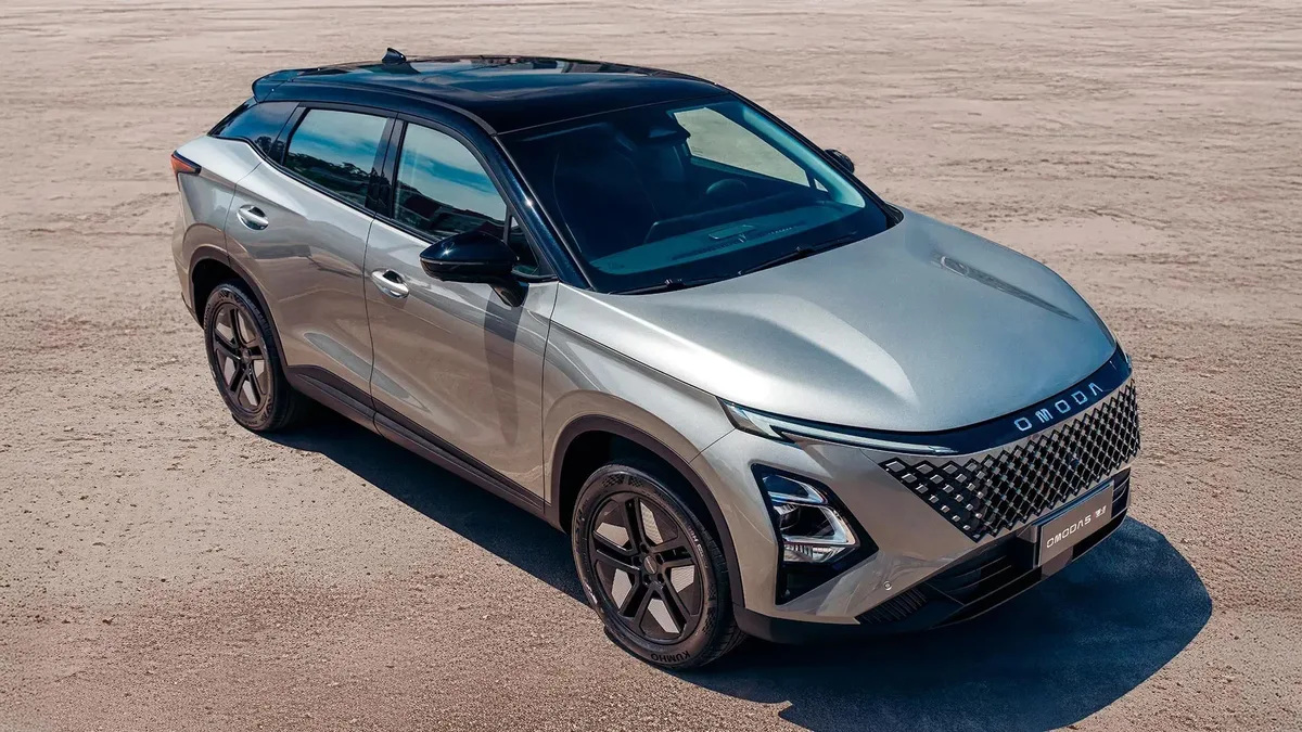 Novo Omoda E5 é revelado e pode ter versão R$ 60 mil mais barata no Brasil