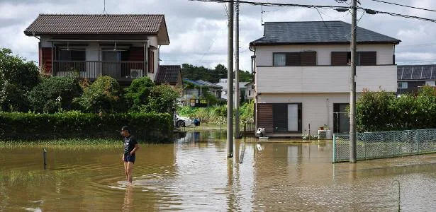Chuva extrema e enchentes deixam nove mortos no leste do Japão