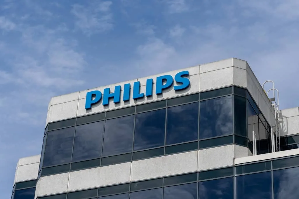 Hackers afirmam ter roubado dados de dezenas de empresas