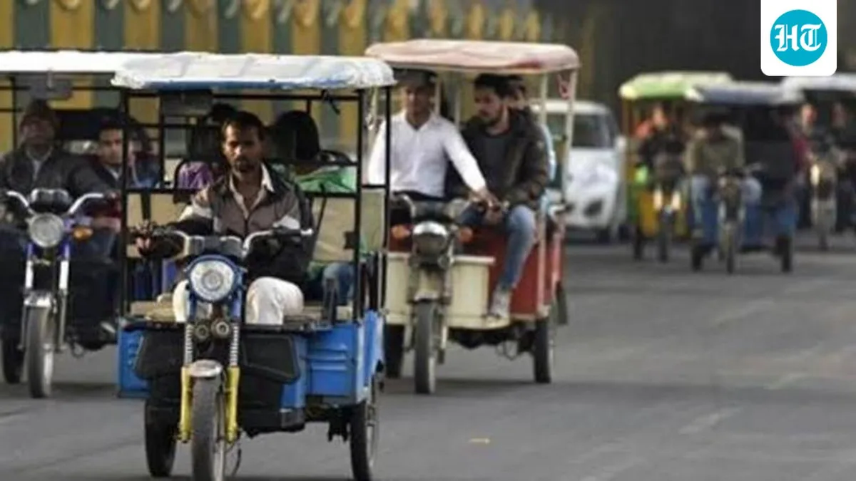 Delhi draft e-rickshaw policy proposes 2.5 lakh vehicle cap, ownership limits, stricter rules