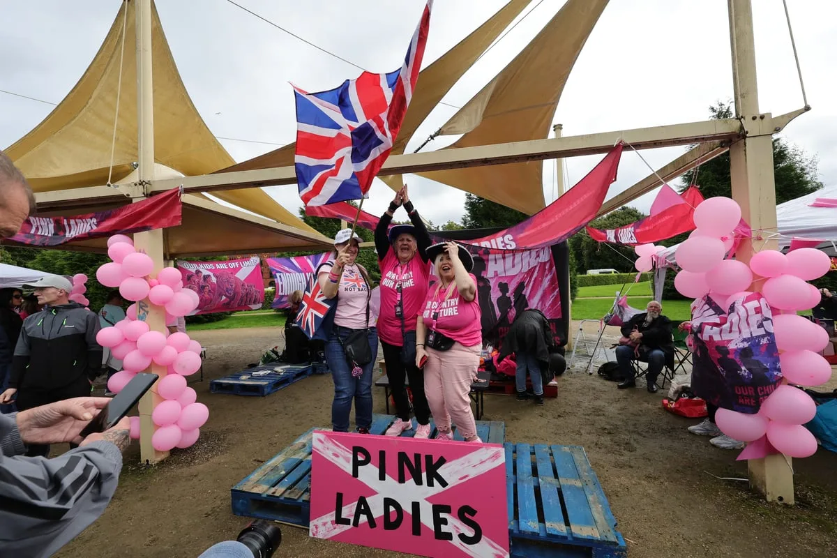 Hundreds gather at Glasgow Green protests
