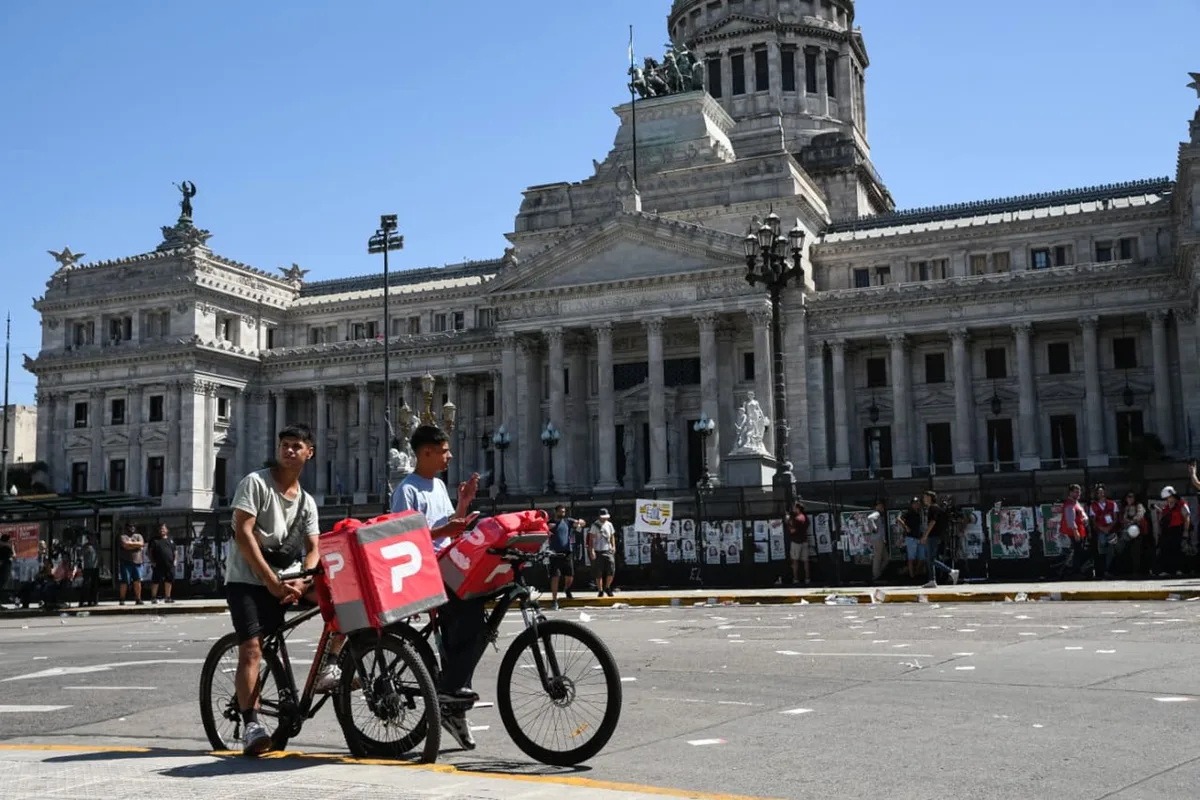 El Bien y el Mal como valores, desacertados, de la política