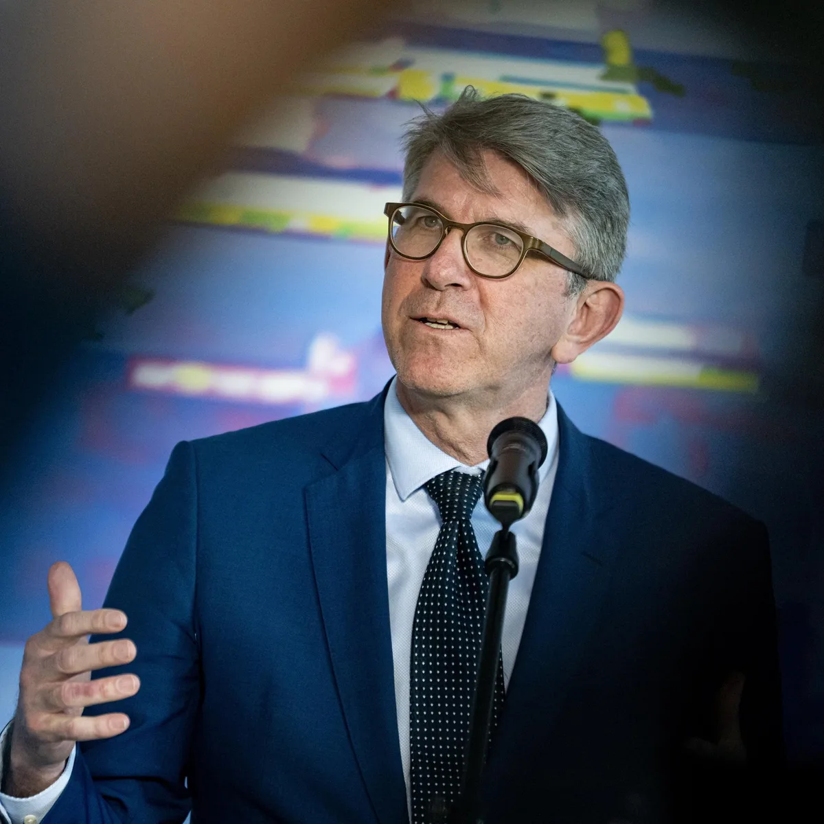 Bericht - Kulturstaatsminister Weimer bringt Privatisierung des ZDF ins Spiel
