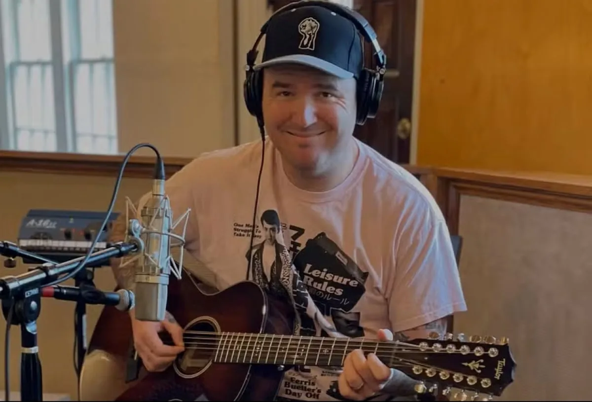 Hayley Williams se pronuncia sobre a morte do ex-marido, Chad Gilbert (New Found Glory)