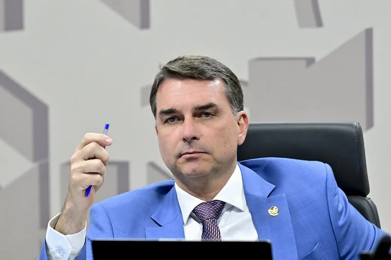 O alerta e a lição que Flávio tirou do avanço de Cury