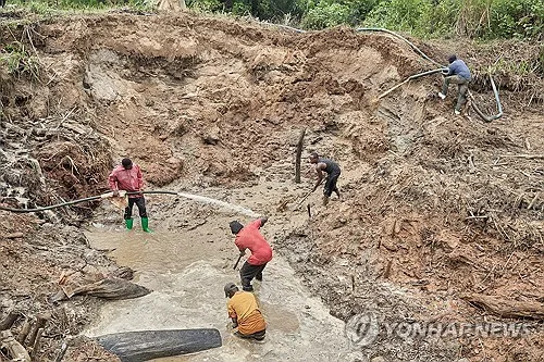 중앙아프리카공화국 금광 붕괴 사고…"최소 100명 사망"