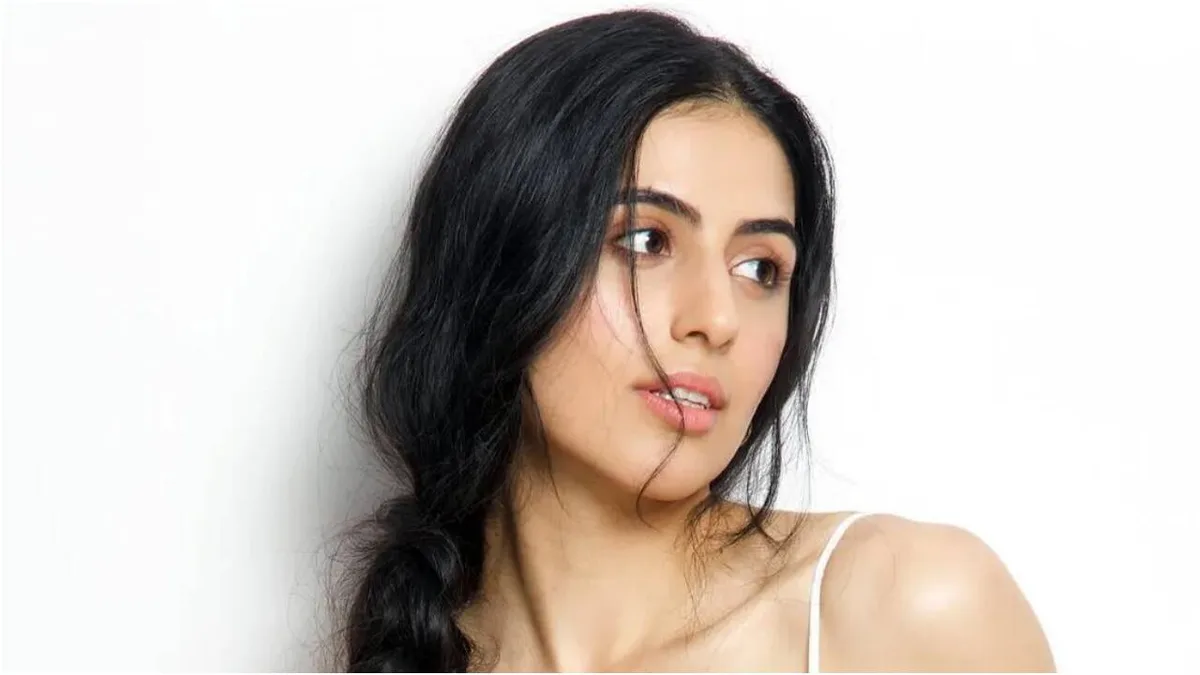 Akshay’s niece Simar lands second film, to star opposite Roshan