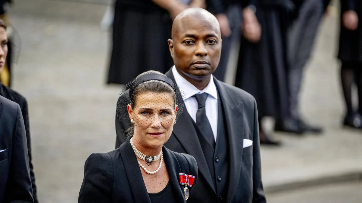 Durek Verrett, marido de Marta Luisa, se despide de la princesa Astrid: "Te quiero, tía Astrid. Te voy a extrañar. Estoy muy triste"