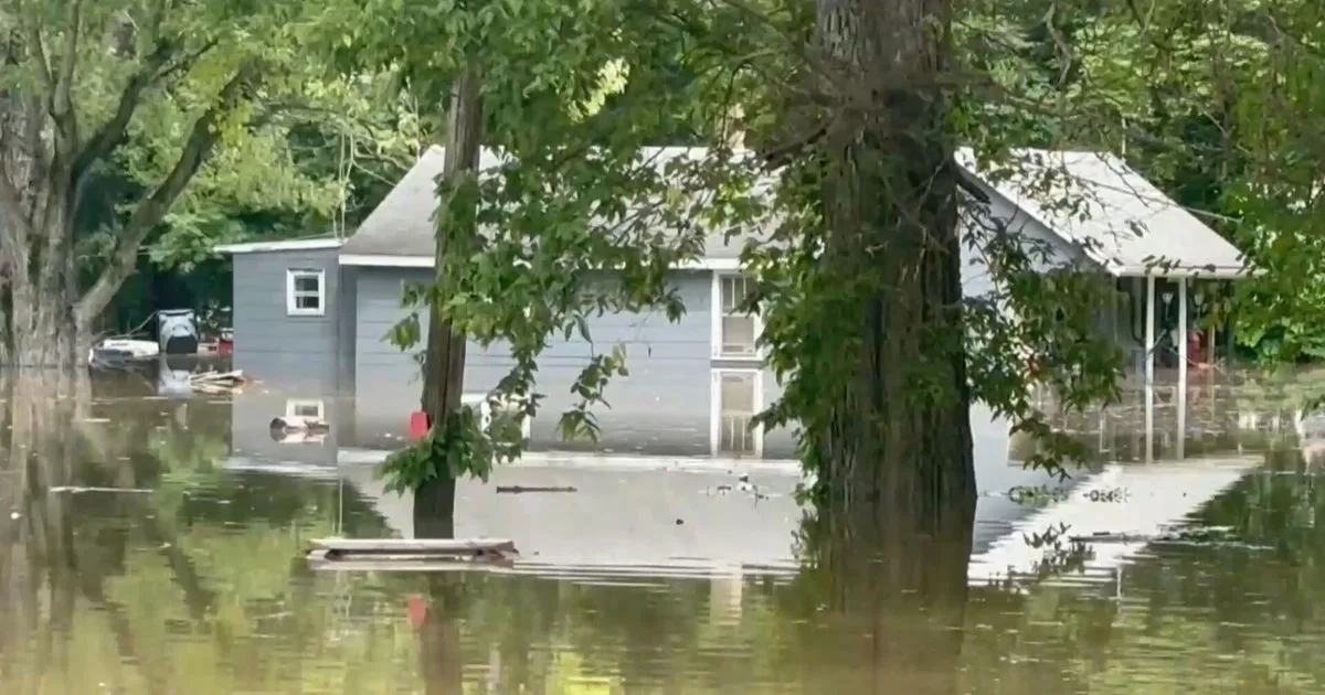 Downpours flood the Midwest as Lala barrels toward Hawaii