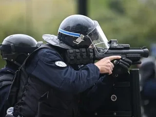 Blocus des lycées : main arrachée, mâchoire brisée, œil mutilé… Ce que l’on sait des 24 enquêtes confiées à l’IGPN
